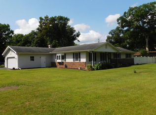 502 Elderberry St SE, Demotte, IN 46310