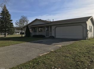 940 Hardwick Dr SE, Kentwood, MI 49508