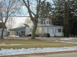 6311 Waverly Rd, Cedar Falls, IA 50613