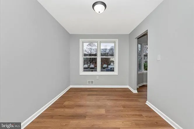 3 bed, 2.5 bath, 1300 sqft, $850 — Photo 4