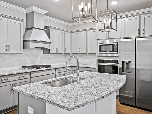 3rd image of 411 Raleigh Elm Dr SW