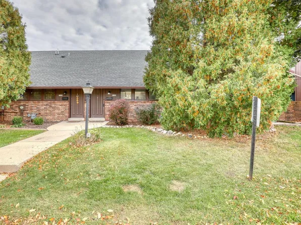 5184 Woodbridge LANE SOUTH South, Greenfield, WI 53221