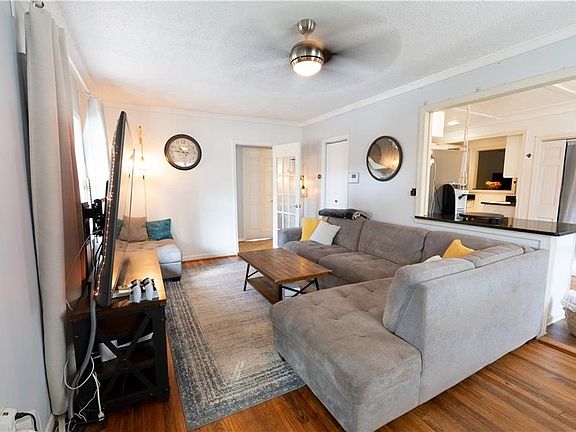 4th image of 1924 Lomita Rd SE