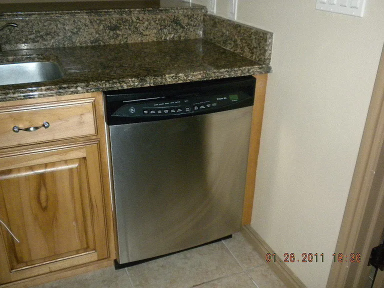 2391 S Canterbury Rd — Photo 7