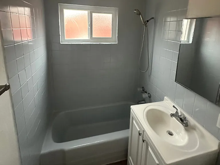 2811 S Central Ave — Photo 6
