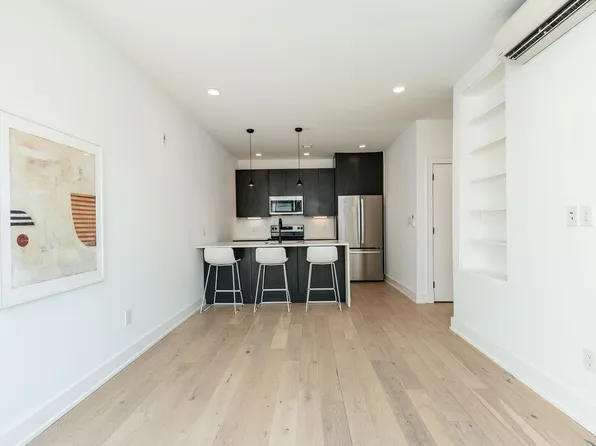 The Avenue in Fishtown