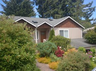 8803 Earl Ave NW, Seattle, WA 98117