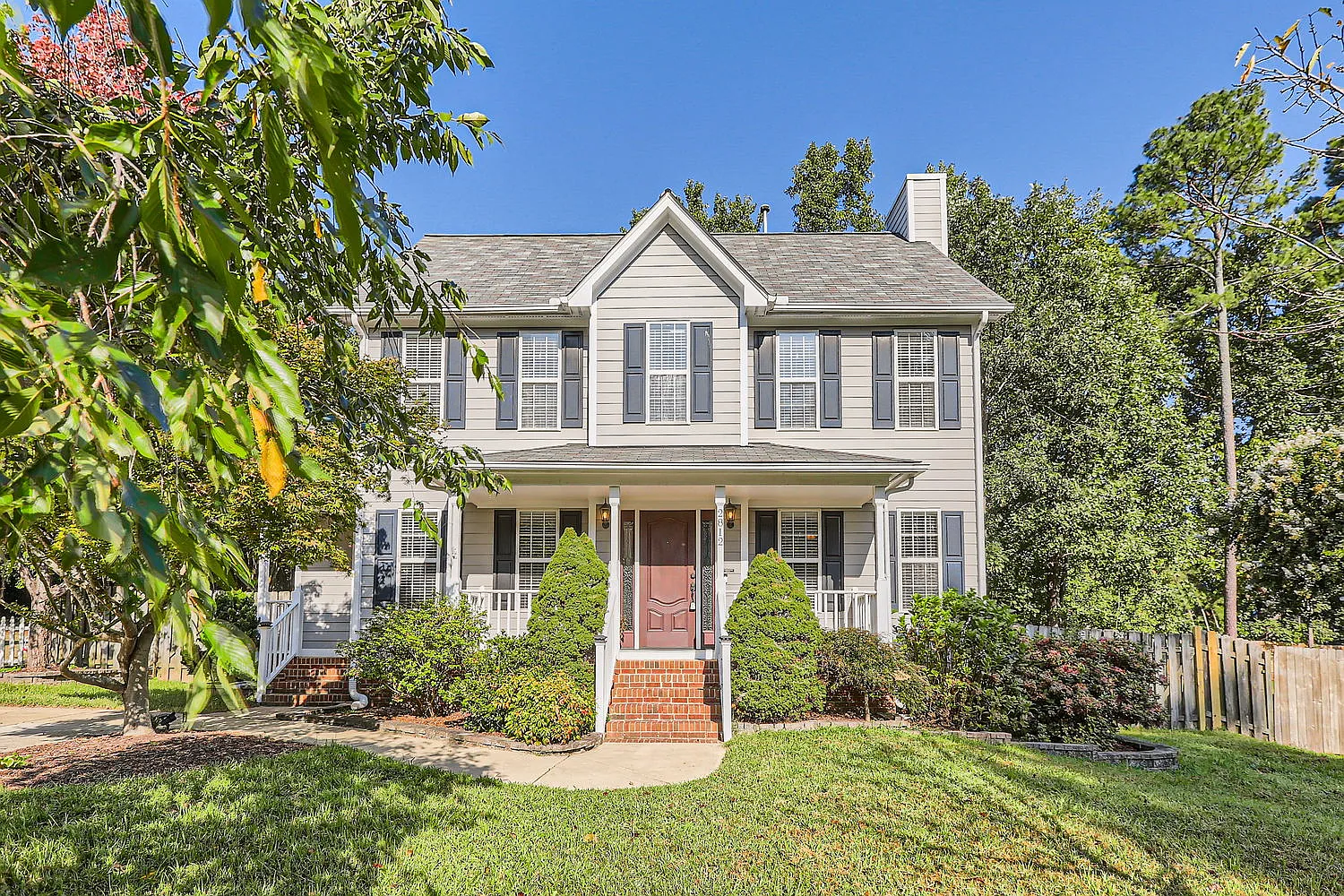 3 bed, 2.5 bath, 1780 sqft, $2,300 — Photo 1