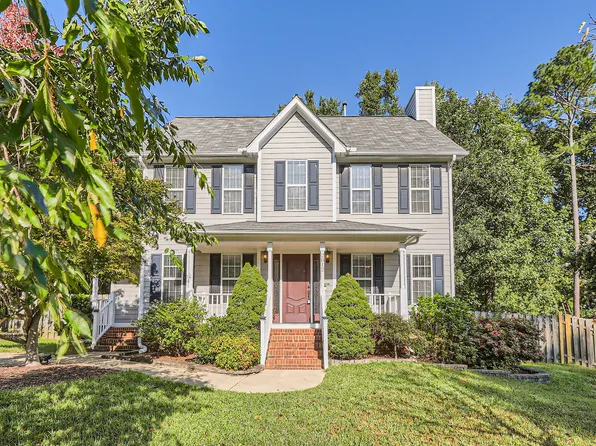 2812 Tryon Pines Dr, Raleigh, NC 27603