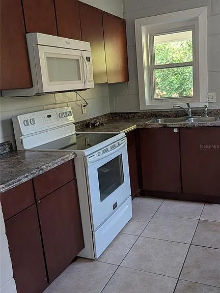 738 E Minneola Ave — Photo 9