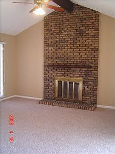 3rd image of 10429 Weir St