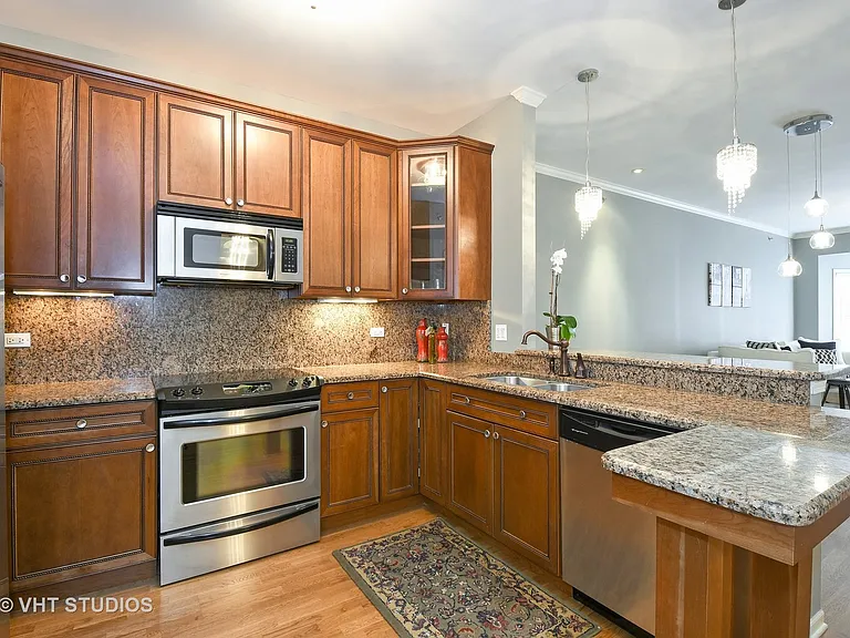 100 E Station St #316 — Photo 7