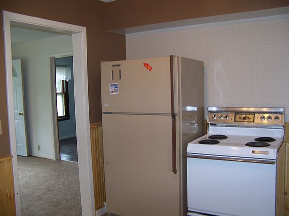 5th image of 1446 Cumings Blvd