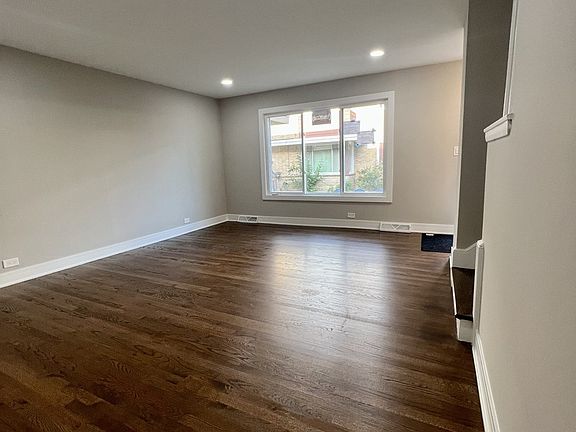 2nd image of 4842 Louise St APT B