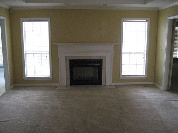 4th image of 3437 Brandon Dr