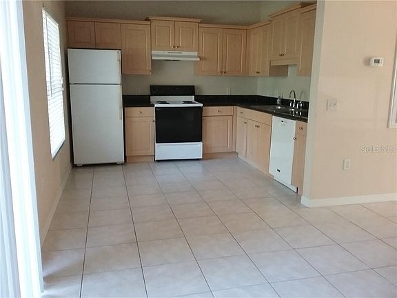 2nd image of 7720 Plantation Cir