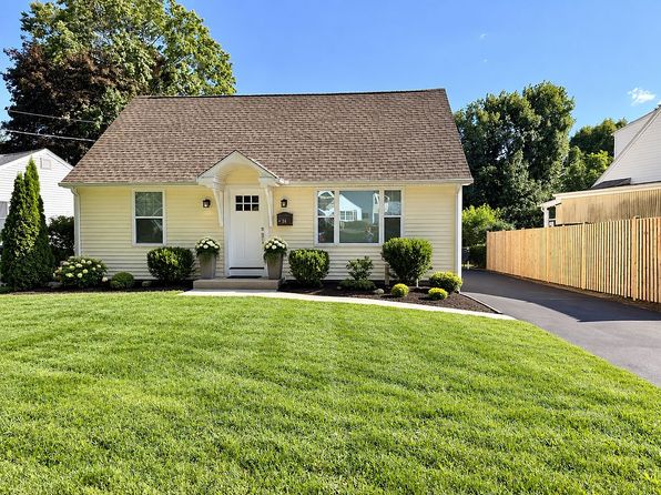 34 Winslow Dr