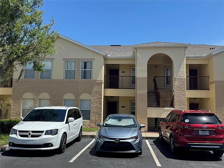 2802 Club Cortile Cir #B — Photo 1