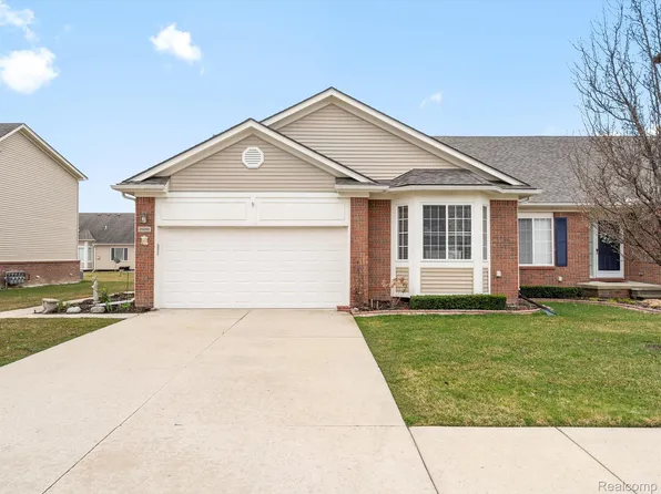26288 Wacker Dr, Chesterfield, MI 48051