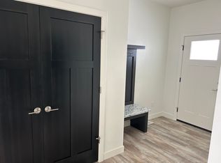 W1957 Park Ave, Kaukauna, WI 54130