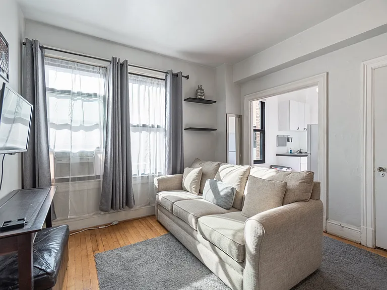 1101 L St NW #308 — Photo 1