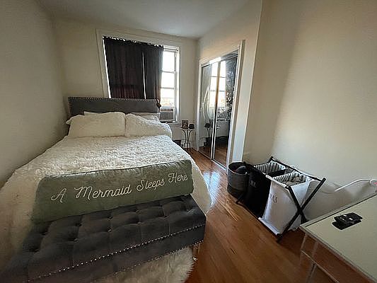 2nd image of 25-29 35th St #1R
