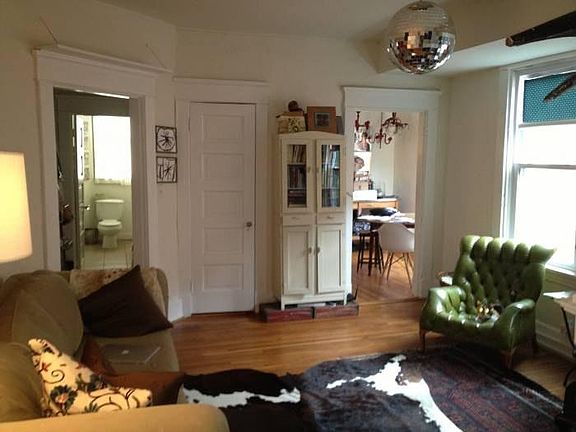 2nd image of 3121 Grove Ave APT 4