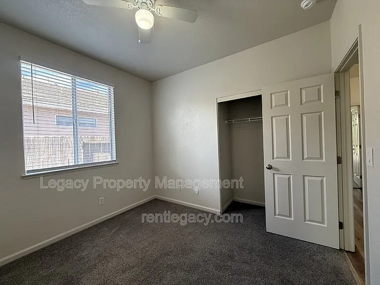 403 Munden Ct — Photo 17