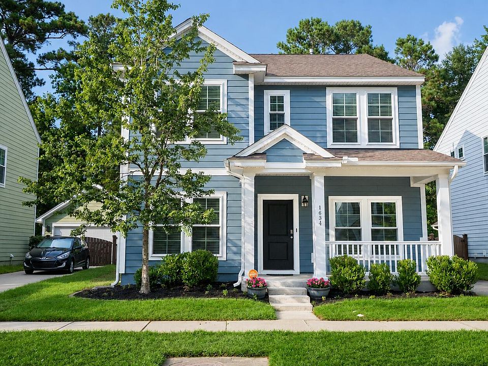 1st image of 1634 Sparkleberry Ln