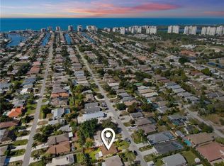 672 108th Ave N, Naples, FL 34108