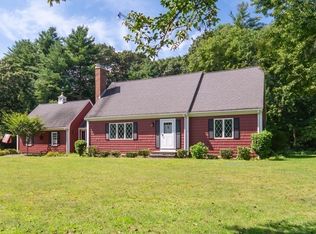 25 Valley Rd, Dover, MA 02030