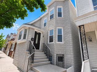 6119 Tyler Pl, West New York, NJ 07093