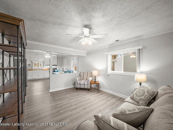 5th image of 2408 Dunlap St