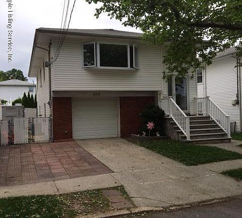 2nd image of 205 Maybury Ave