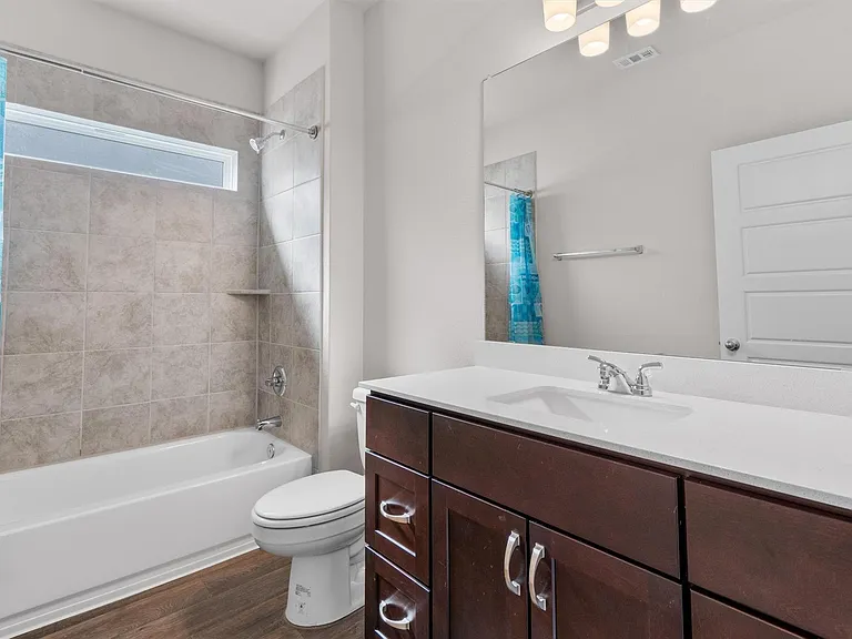 110 Keltic Dr — Photo 27