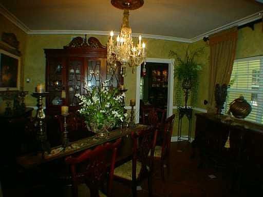 2nd image of 32 NE 92nd St