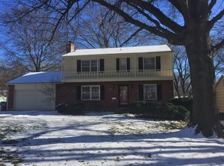 9219 Mastin Dr, Overland Park, KS 66212
