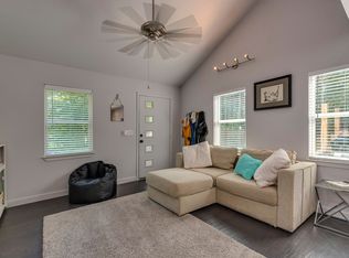 1117 Estes Ave UNIT B, Austin, TX 78721