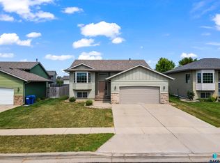 7800 W 55th St, Sioux Falls, SD 57106