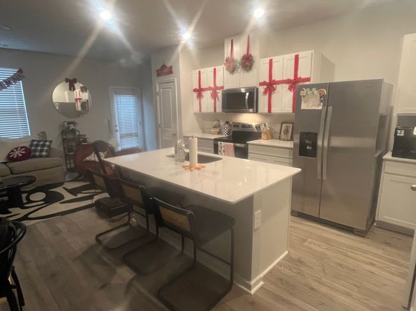 191 Mackenzie Way #191