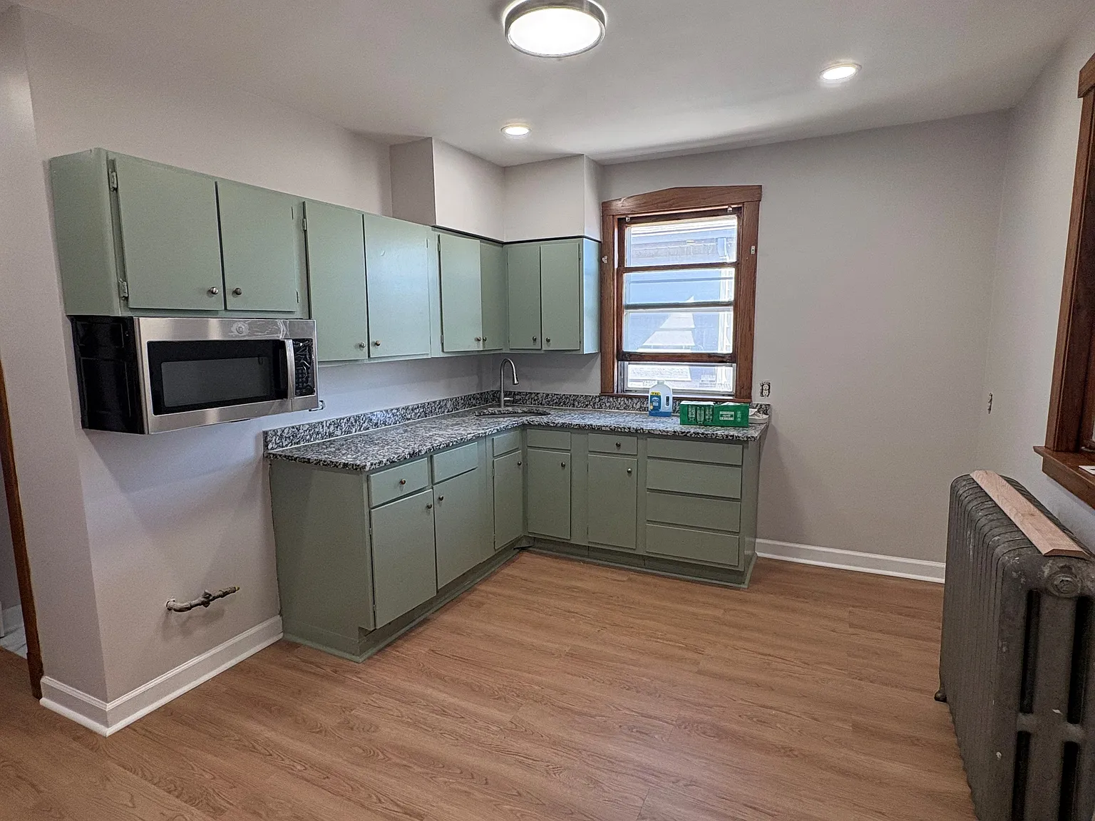 2 bed, 1200 sqft, $1,850 — Photo 3