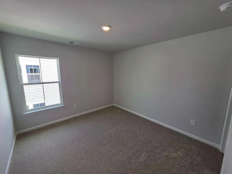 327 Kindred Spirits Dr — Photo 22