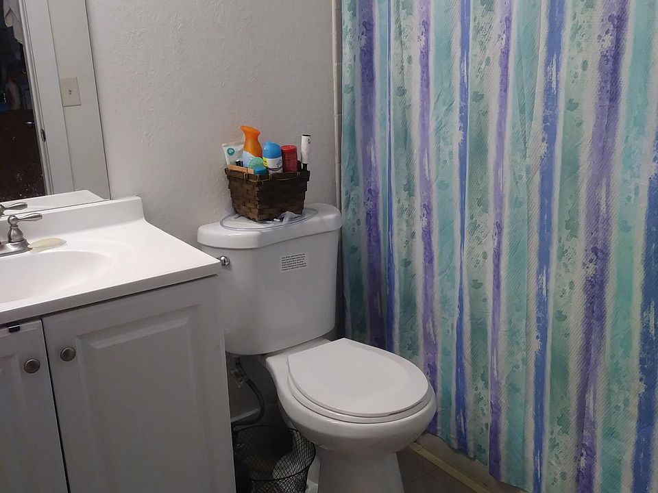 2nd image of 200 Palm Cir W APT 208