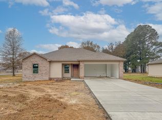 101 Lloyd Henderson Rd, Beebe, AR 72012