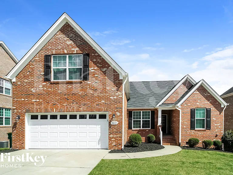 1643 Ashmead Ln — Photo 1