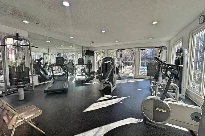 1523 Lincoln Way #204B — Photo 34