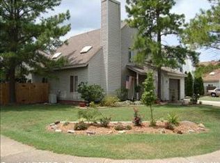 5729 Simon St, Virginia Beach, VA 23464