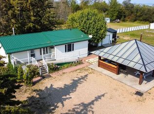 143 E Peace River Ave, Big Lakes County, AB T0G 1J0