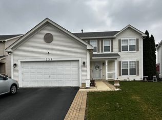 239 Tammanny Ln, Romeoville, IL 60446