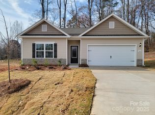3422 Robindale Dr, Winston Salem, NC 27127
